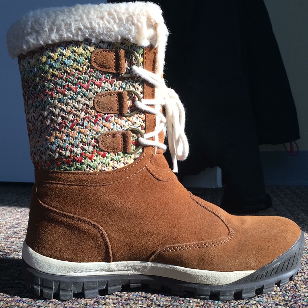 Snow boots! - Picture 3 of 5